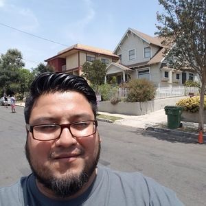 Meet your Posher, Javier
